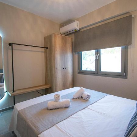 Heraclea Luxury Suites Néa Iráklia Eksteriør bilde