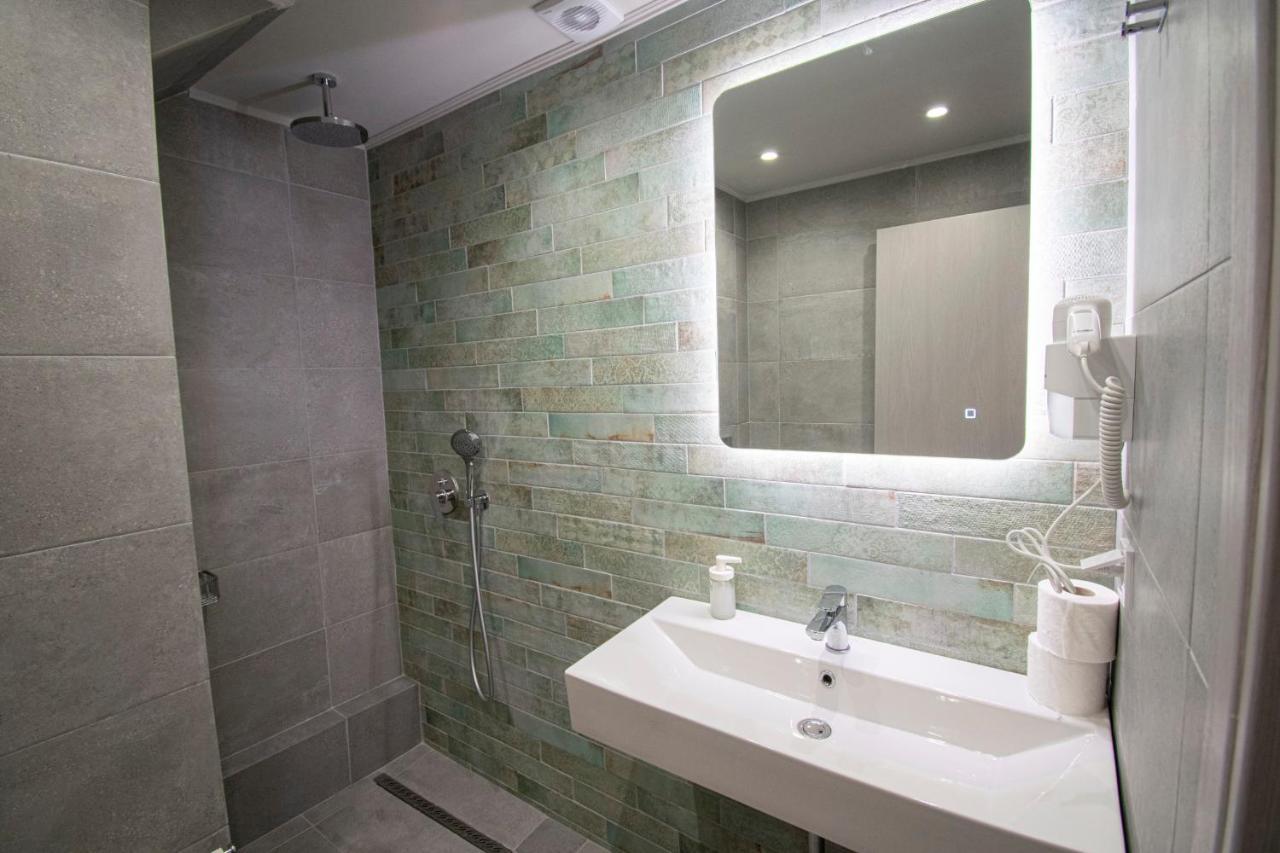 Heraclea Luxury Suites Néa Iráklia Eksteriør bilde