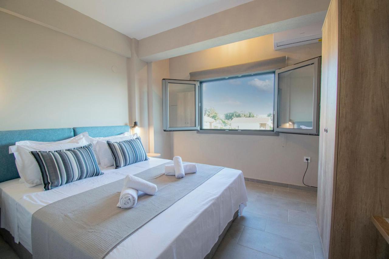 Heraclea Luxury Suites Néa Iráklia Eksteriør bilde